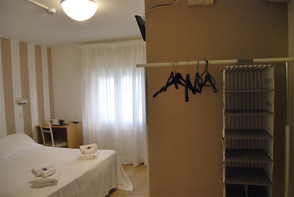 Hotel Abay Rimini Exterior photo